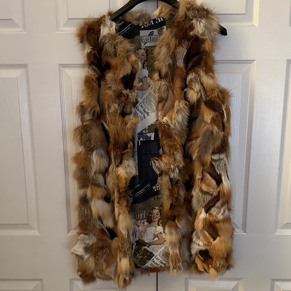 Chic Fox Fur Vest in Rich Brown Tones